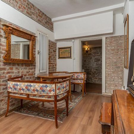 Iconic Stone Houses Измир Екстериор снимка